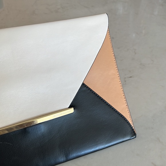 BCBG MAX AZRIA Bag - Picture 2 of 4